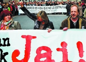 Cabeza de la manifestación contra la apertura en festivos ::
I. PÉREZ