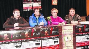 Aitor Calvillo, Igor Eguren, Iñaki Murua eta Inaxio Usarralde egindako aurkezpenean. ::
MARIN