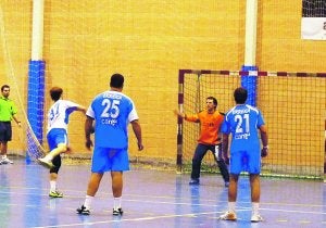 Los jugadores del Erreka defendieron la ventaja obtenida en la primera parte. ::
TELLECHEA