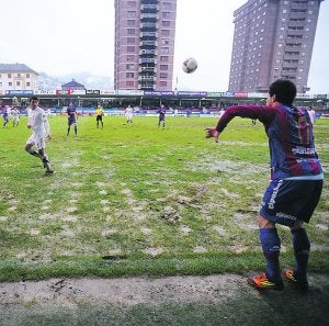 El Eibar valorará el nuevo césped de tecnología avanzada de Zaldupe