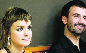 Alaia eta Jon Martin bertsolari oiartzuarrak.