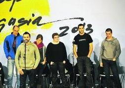 Arzallus, Martin (kantuan), Uria, Elustondo, Soto eta Uranga, atzo Gernikan. ::                             IGNACIO PÉREZ