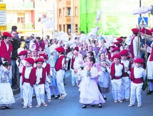 ::                             F. DE LA HERA