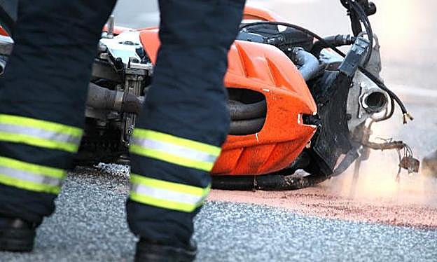 Herido grave un motorista al sufrir una caída en la N-536 a la altura de Puente de Domingo Flórez