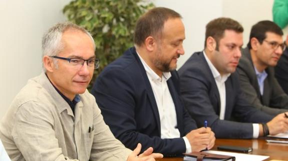 Ricardo González Mantero (I), en una imagen de archivo.