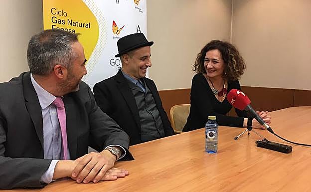 Imagen del encuentro con la prensa, antes de la proyección de 'Abracadabra'.