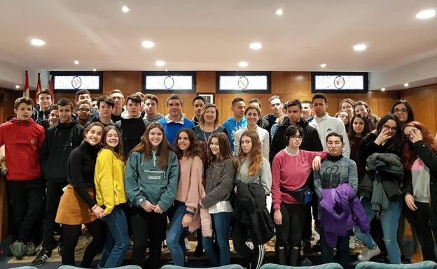 Visita de los alumnos de La Asunción al Ayuntamiento de Ponferrada.