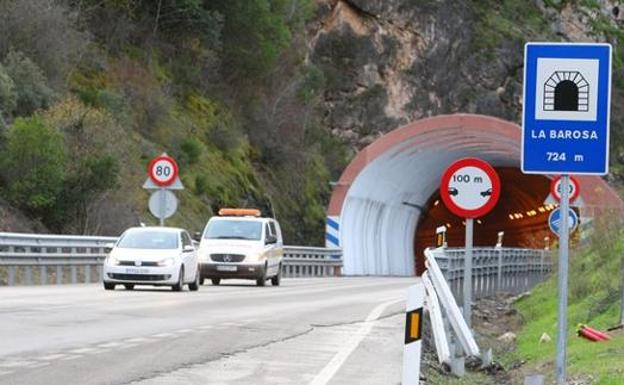 La carretera Nacional 120 comunica actualmente Ponferrada con Orense.