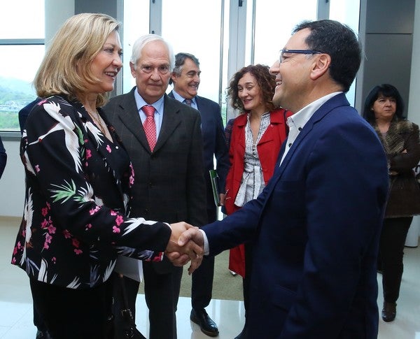 Fotos: La consejera de Economía visita la factoría Stac en Toral de los Vados