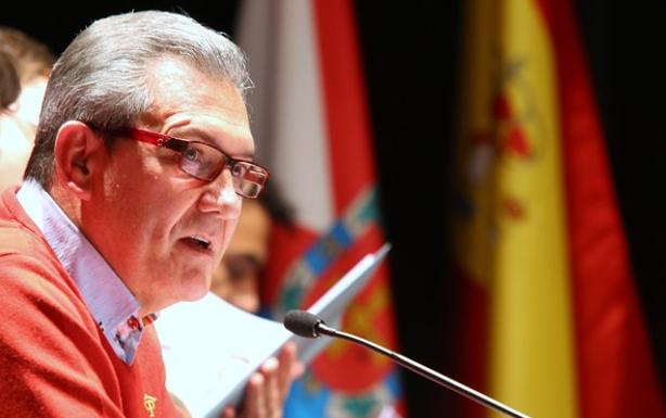 Adolfo Canedo, en un pleno del Consejo Comarcal del Bierzo.