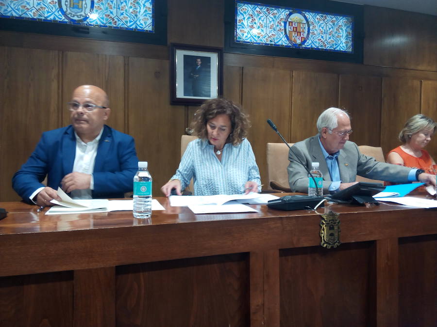 Fotos: Primera visita institucional del subdelegado del Gobierno a Ponferrada