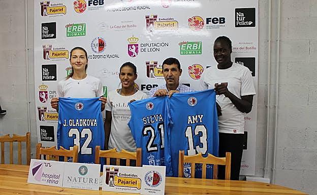 Imagen de la presentación de las jugadoras.