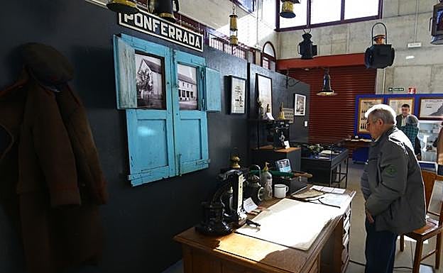Exposición 'Del sueño de Lazurtegui a la MSP', que inaugura las jornadas 'El hierro y carbón en el Noroeste Ibérico', organizadas por la Uned de Ponferrada.