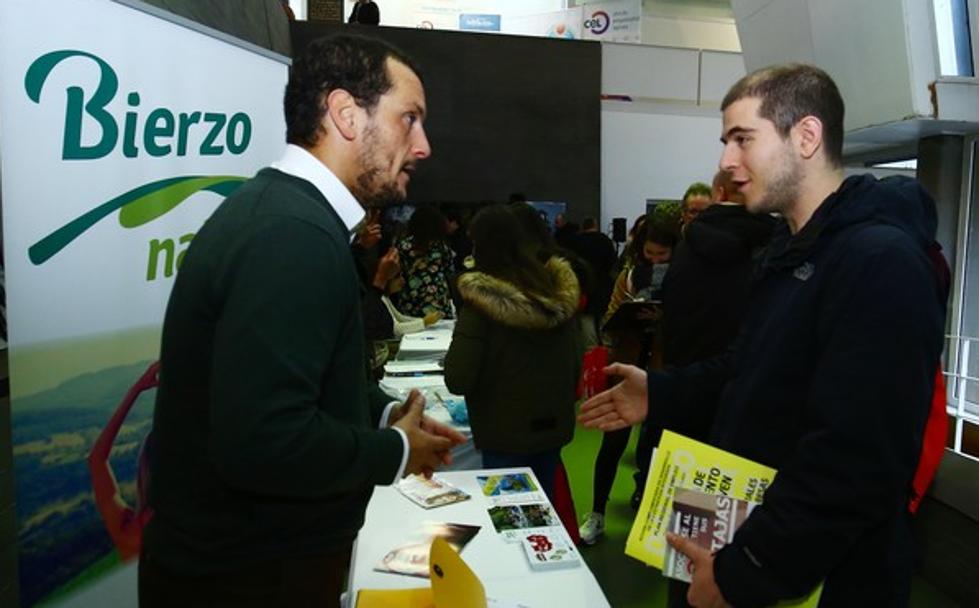 Inauguración de la Feria del Empleo y Emprendimiento del Bierzo en Ponferrada.
