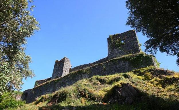 Castillo de Sarracín, en Vega de Valcarce