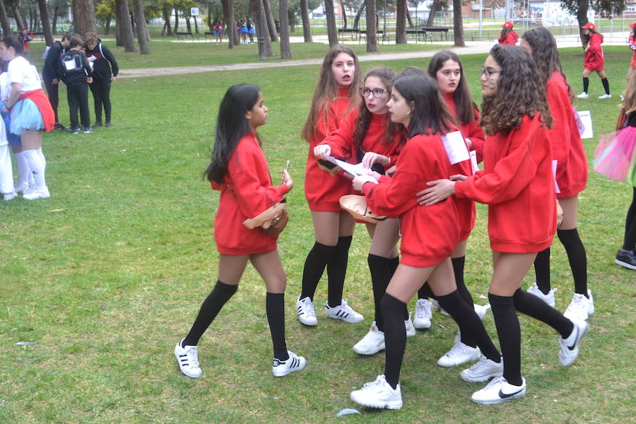 Fotos: El Rompecabezas inunda Ponferrada con el Carnaval de los jóvenes