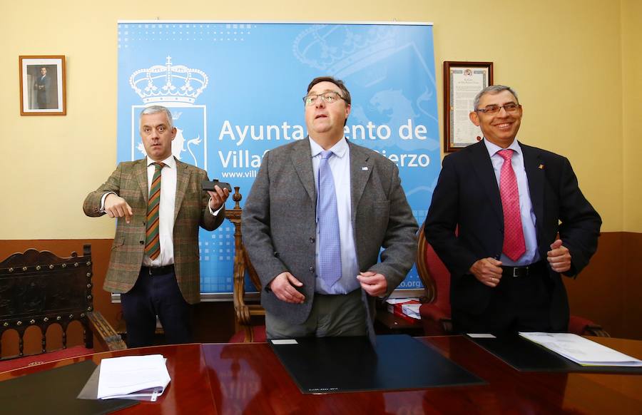 Fotos: Presentación del Premio Morales en Villafranca del Bierzo