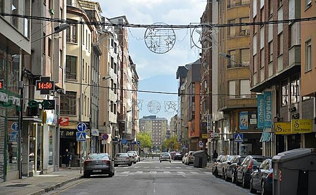 Imagen de la calle Gómez Núñez de Ponferrada. 