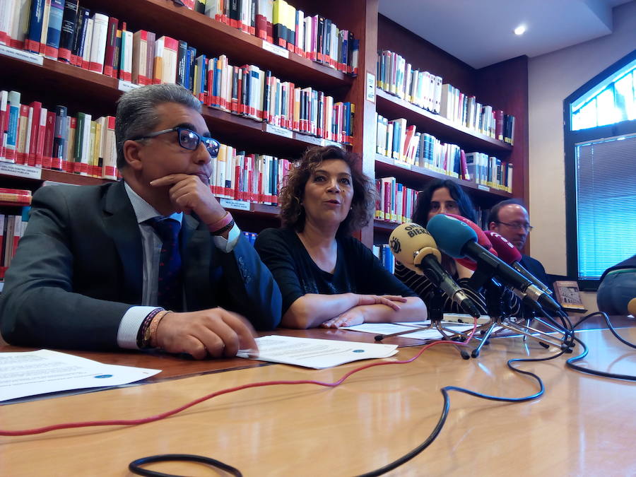 Fotos: Los abogados del Bierzo se movilizan «por la dignidad del turno de oficio»