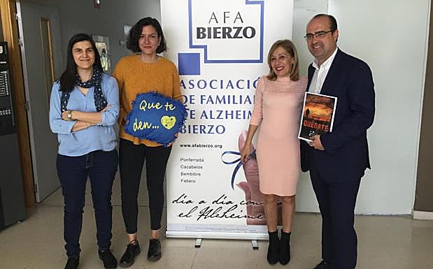 Morala, durante la visita realizada a la sede de AFA Bierzo.