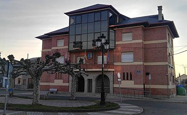 Ayuntamiento de Camponaraya. 