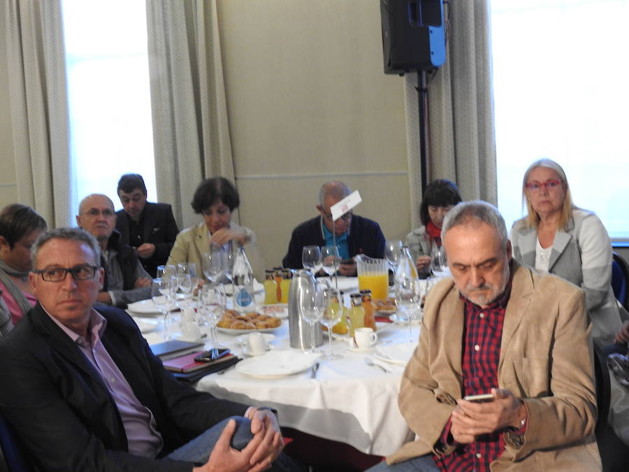 Fotos: Debate de leonoticias y la Fele en Ponferrada