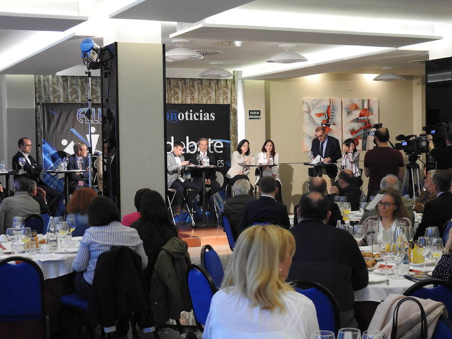 Fotos: Debate de leonoticias y la Fele en Ponferrada