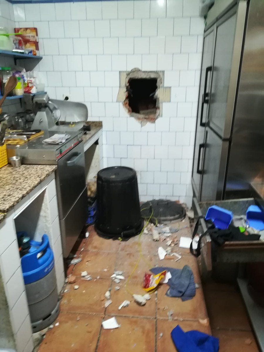 Imagen de los uno de los establecimientos asaltados.