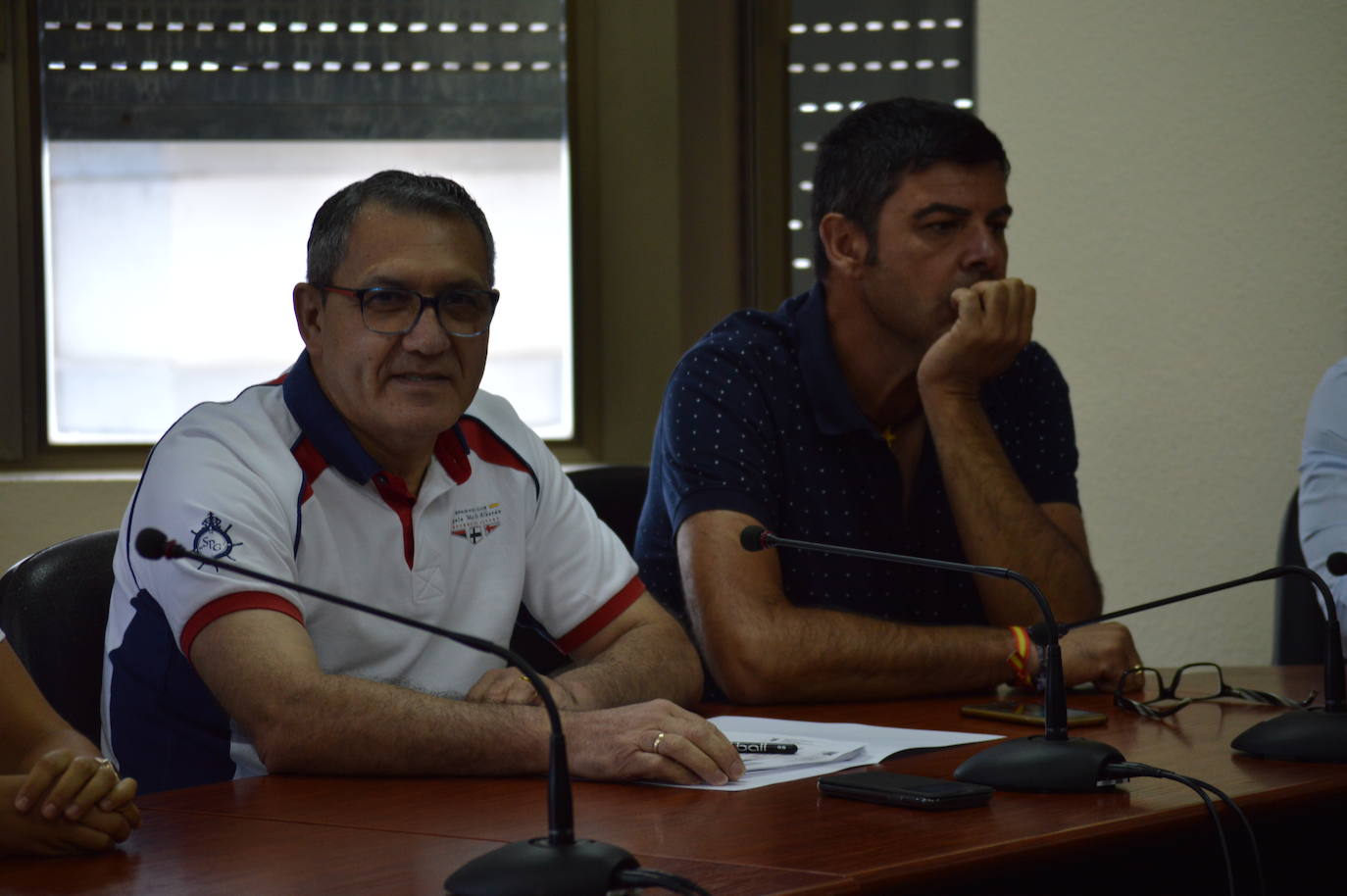 Fotos: Pleno de organización en Cacabelos