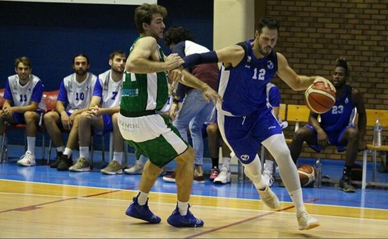 Imagen del partido ante el CB Marbella.