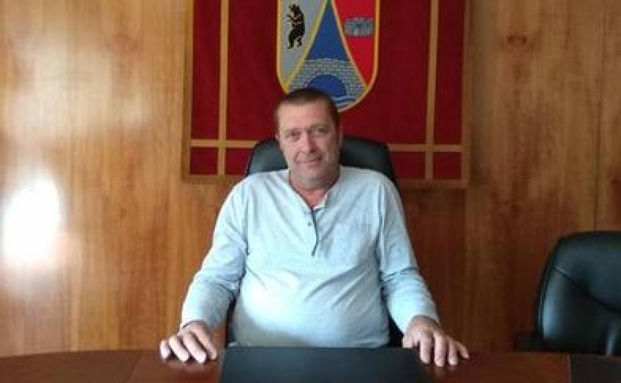 Imagen del alcalde de Folgoso, Gabino Colinas.