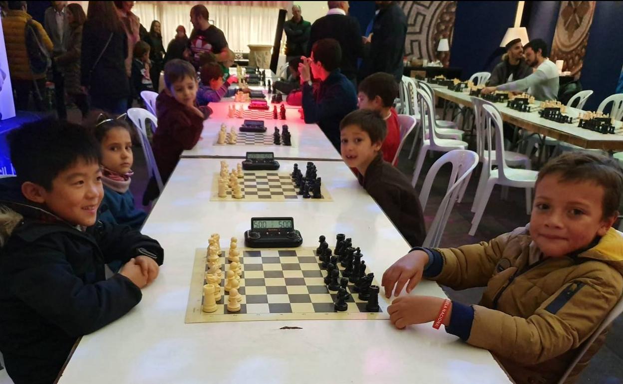 Participantes en el II Campeonato de Ajedrez Biocastanea.