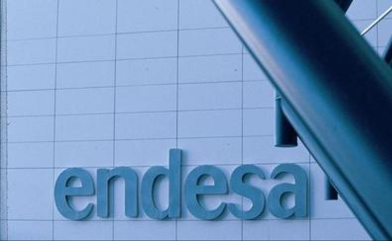 Pimentel devuelve a los jubilados de Endesa la tarifa eléctrica de empleado
