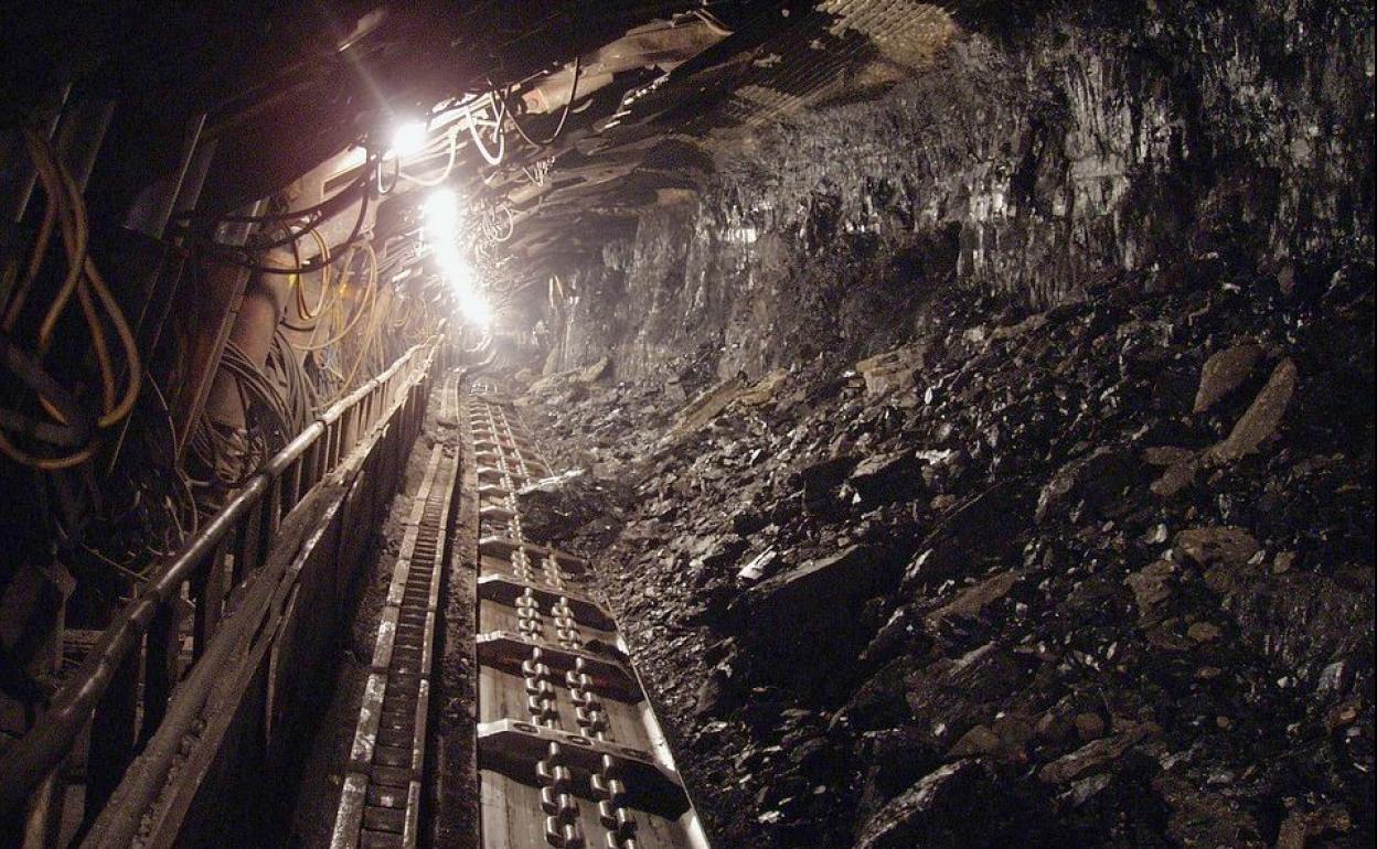 Imagen de una galería en una explotación de interior minera.