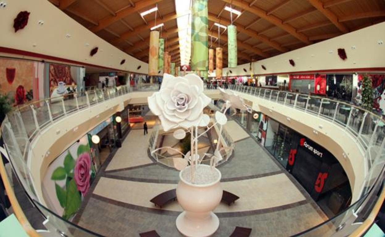 Centro Comercial El Rosal.