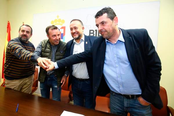 Fotos: Firma del acuerdo para la constitución del Diálogo Social en la comarca del Bierzo
