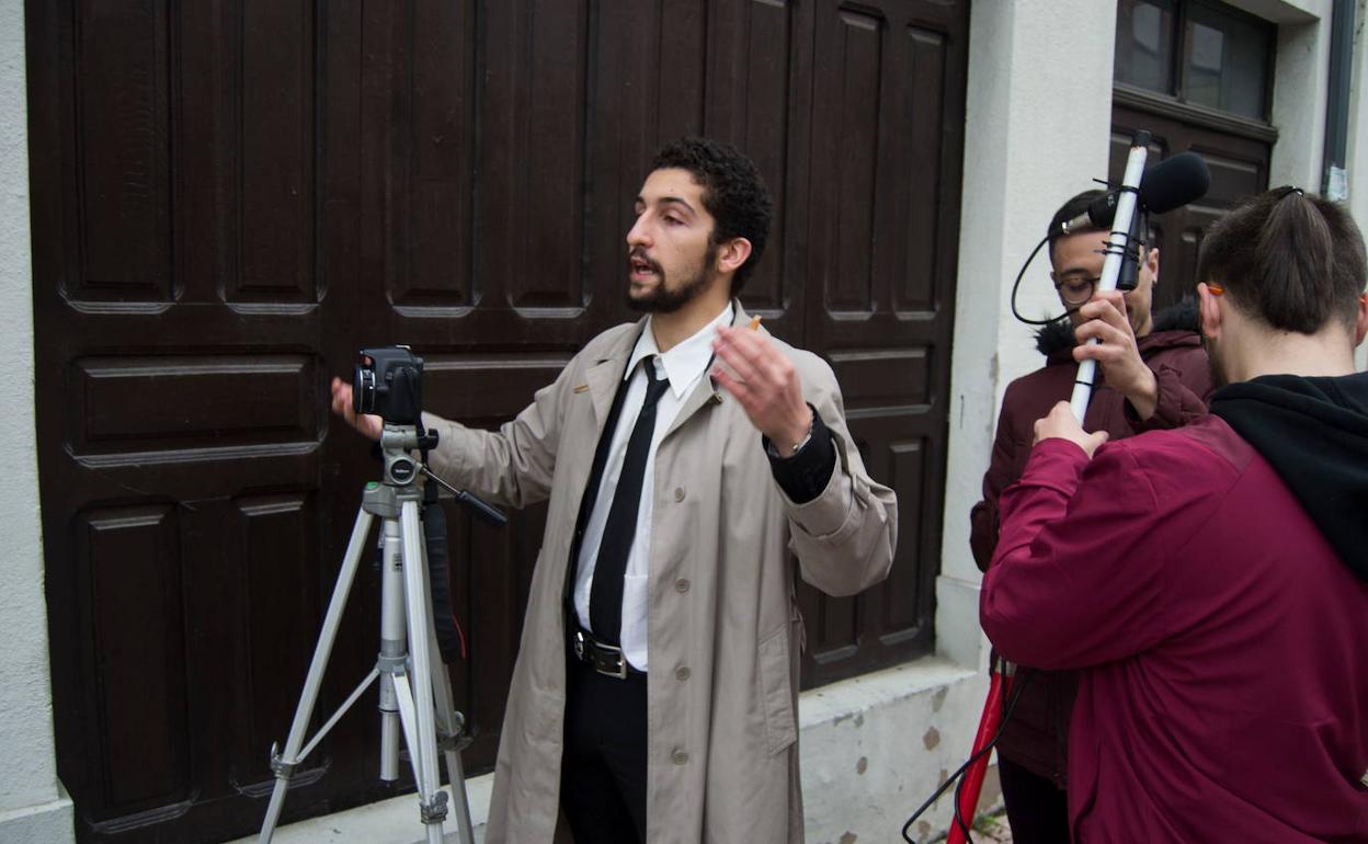 El berciano Fernando Alba estrena hoy en YouTube un cortometraje rodado durante la cuarentena