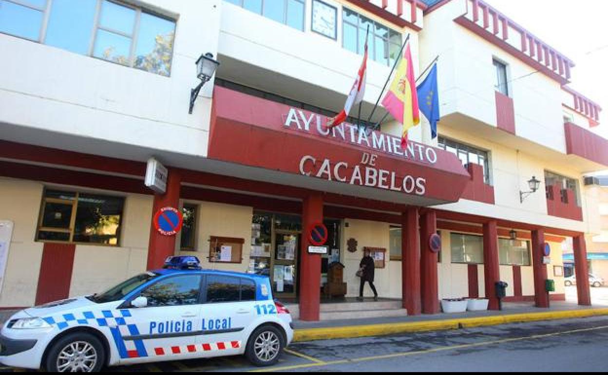 Ayuntamiento de Cacabelos.