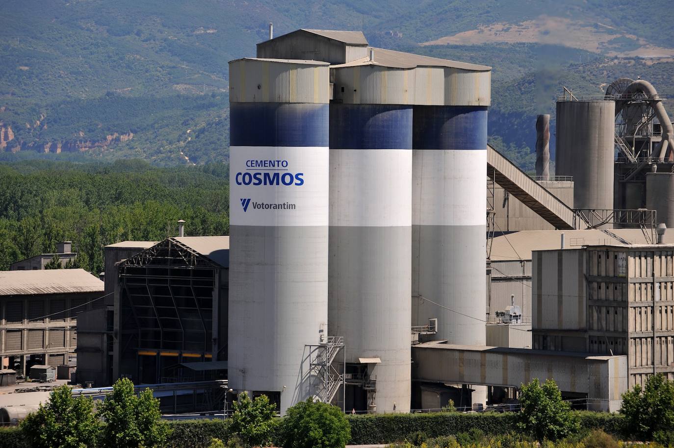 Planta de Cemento Cosmos en Toral de los Vados.