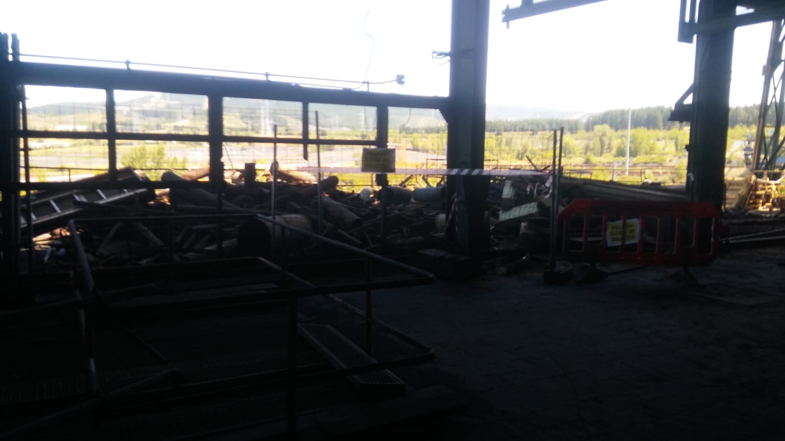 Fotos: Desmantelamiento de los grupos 1 y 2 de la central de Compostilla en Cubillos del Sil