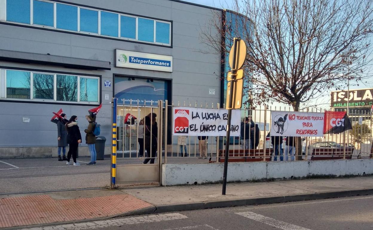 Protesta de los trabajadores de Teleperformance.