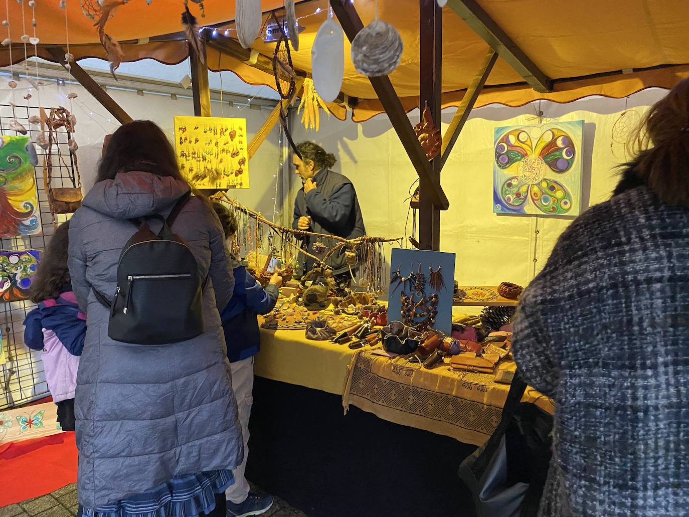 Fotos: Inauguración del mercado de Navidad en Ponferrada