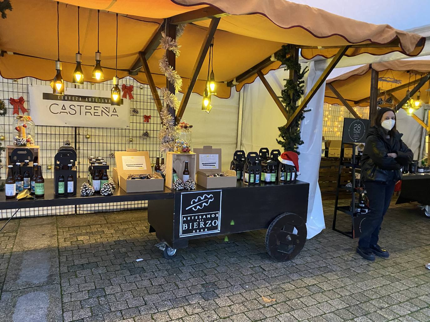 Fotos: Inauguración del mercado de Navidad en Ponferrada