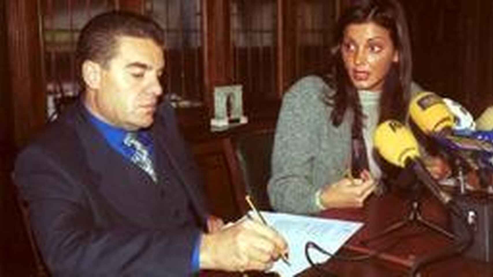 Isamel Álvarez y Nevenka, en una imagen de archivo antes de que estallara su caso. 