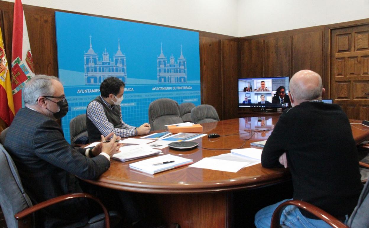 Reunión telemática entre el Ayuntamiento de Ponferrada y Adif.