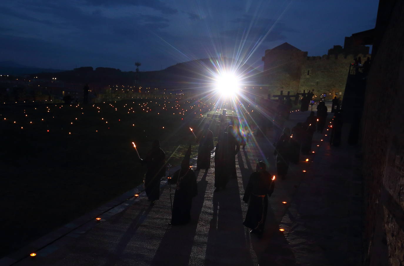 Fotos: Viacrucis Penitencial en Ponferrada