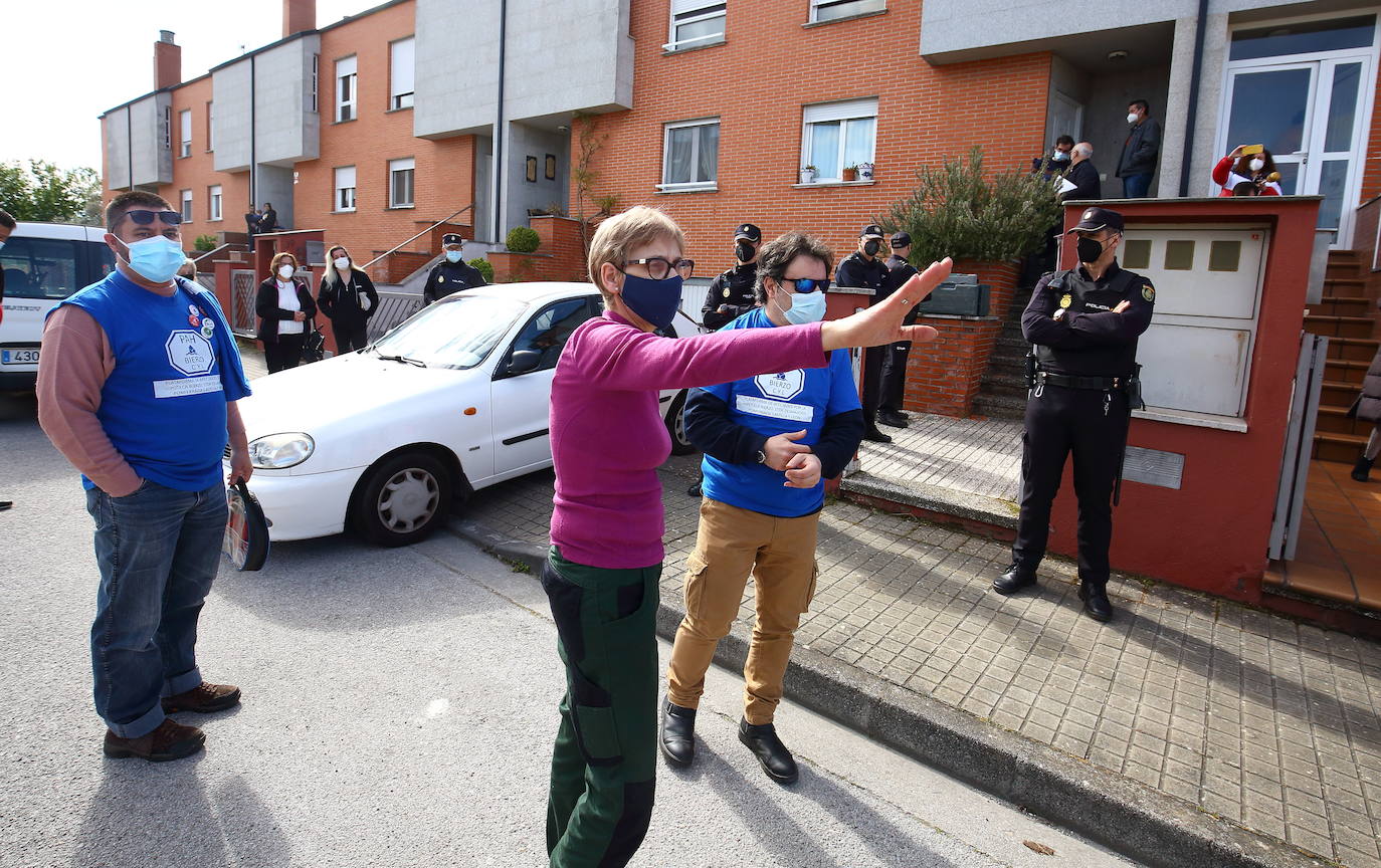 Fotos: Desahucio en el barrio de Compostilla