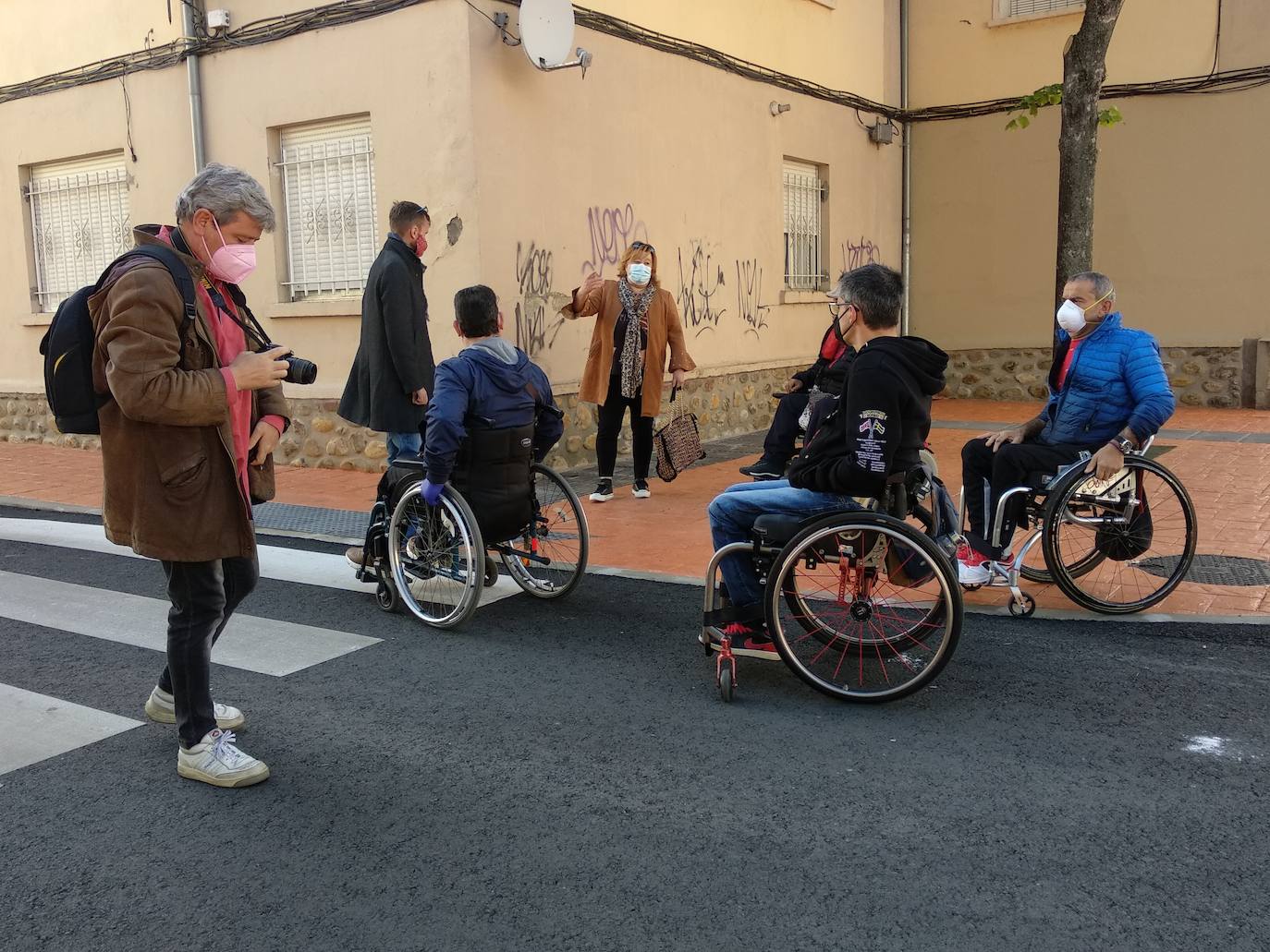 Fotos: Ponferrada invierte 510.000 euros en mejorar la accesibilidad en cinco calles en el barrio del Temple