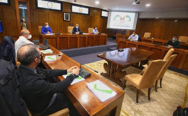 Imagen de la presentación en el Ayuntamiento de Ponferrada.