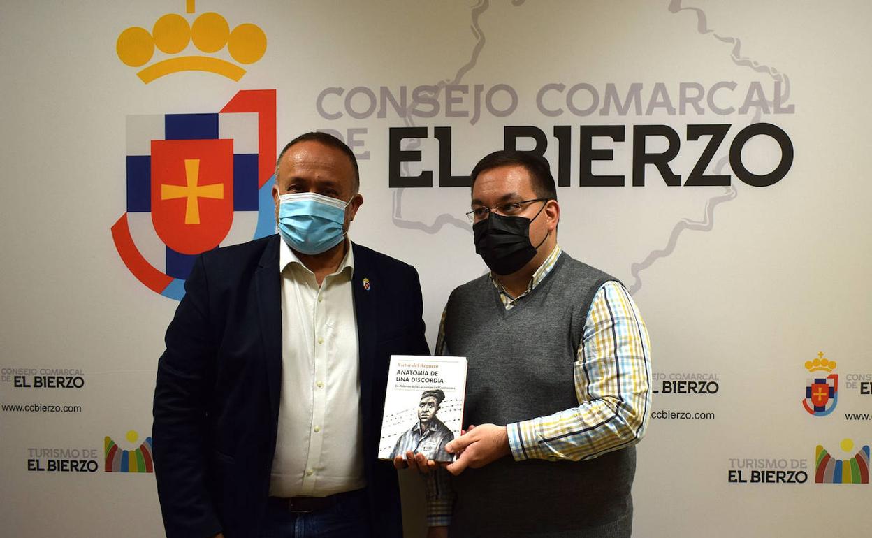 Imagen de la presentación del libro.